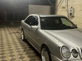 Mercedes-Benz E 280 1995 года за 2 500 000 тг. в Туркестан – фото 2