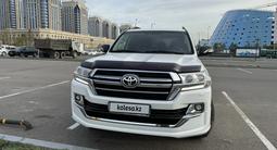 Toyota Land Cruiser 2015 года за 26 950 000 тг. в Астана