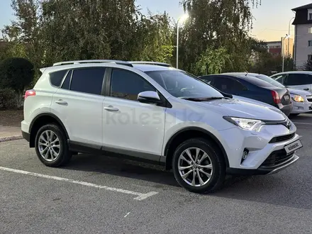 Toyota RAV4 2018 года за 14 000 000 тг. в Караганда – фото 10