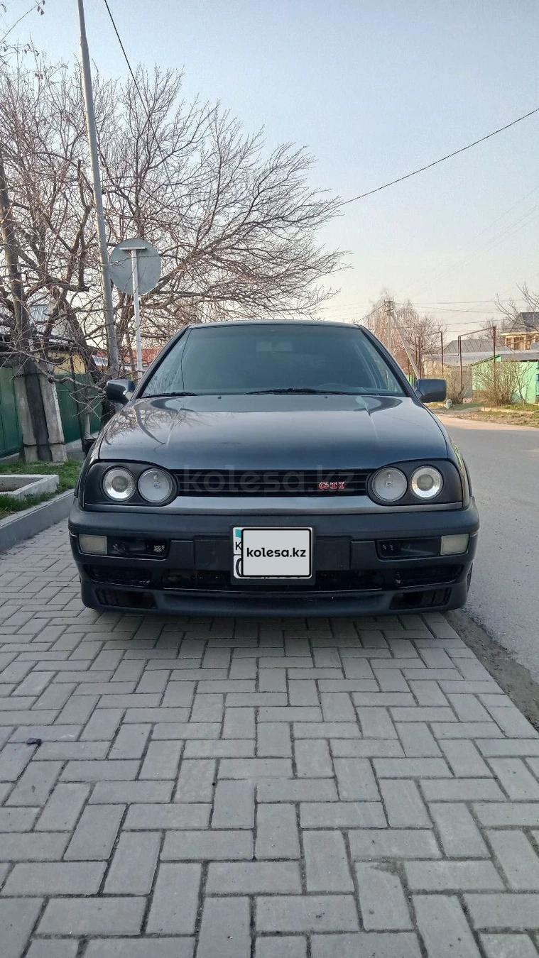 Volkswagen Golf 1994 г.