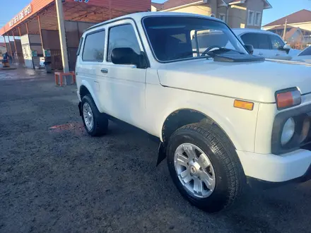 ВАЗ (Lada) Lada 2121 2011 года за 2 400 000 тг. в Атырау – фото 2