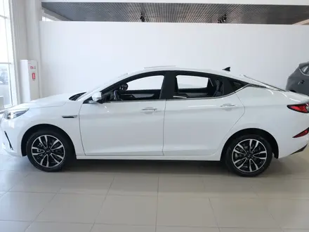 JAC J7 Comfort Plus 2025 года за 6 490 000 тг. в Атырау – фото 11
