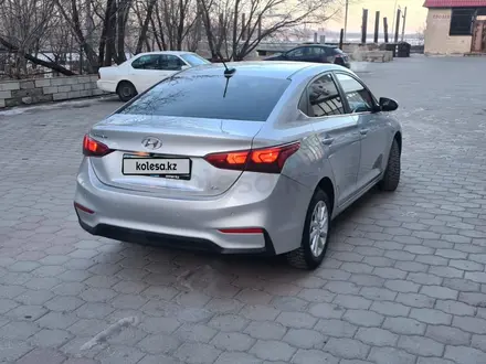 Hyundai Accent 2019 года за 7 750 000 тг. в Темиртау – фото 4