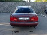 Mercedes-Benz E 200 1996 годаfor2 400 000 тг. в Павлодар – фото 5