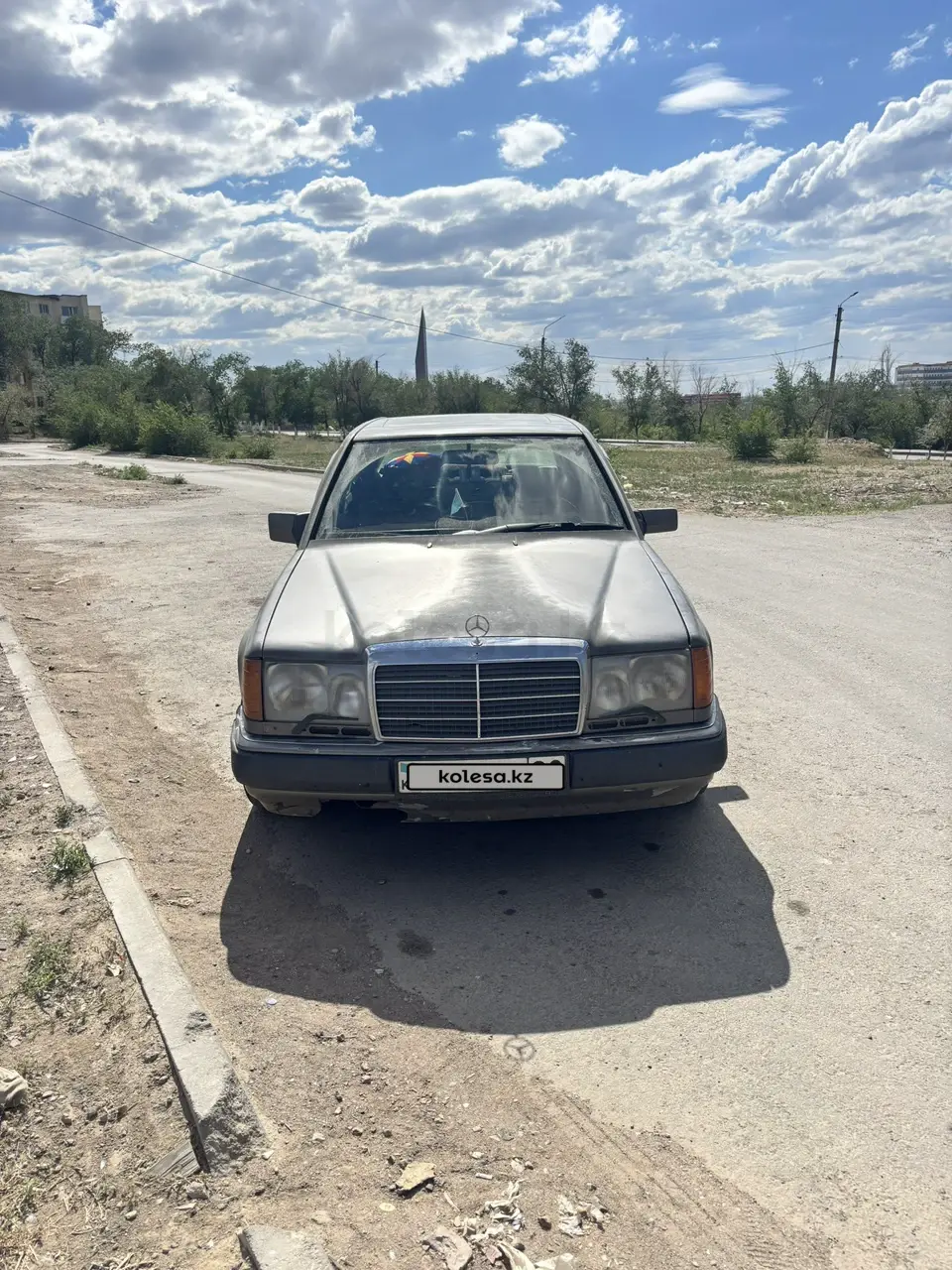 Mercedes-Benz E-Class, 1992