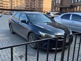 Toyota Camry 2016 года за 5 450 000 тг. в Актобе – фото 4