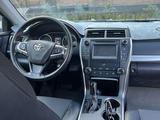 Toyota Camry 2016 года за 5 450 000 тг. в Актобе – фото 5