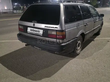 Volkswagen Passat 1990 года за 650 000 тг. в Караганда – фото 2