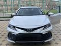 Toyota Camry 2022 года за 15 500 000 тг. в Актау