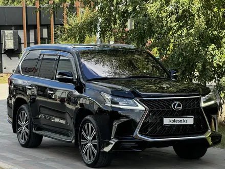 Lexus LX 570 2018 года за 43 000 000 тг. в Актобе – фото 2