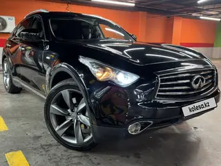 Infiniti FX37, 2012