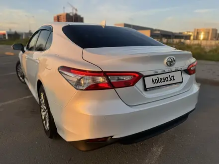 Toyota Camry 2020 года за 13 000 000 тг. в Астана – фото 11