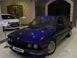BMW 520 1987 годаүшін1 300 000 тг. в Алматы