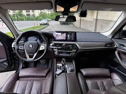 BMW 530 2020 года за 23 700 000 тг. в Алматы – фото 16