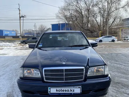 Mercedes-Benz C 200 1997 года за 3 990 000 тг. в Алматы