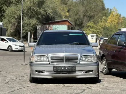 Mercedes-Benz C 220 2000 года за 3 000 000 тг. в Алматы