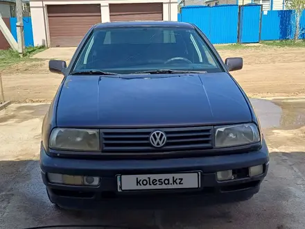 Volkswagen Vento 1993 года за 1 180 000 тг. в Уральск – фото 3