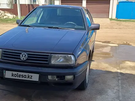 Volkswagen Vento 1993 года за 1 180 000 тг. в Уральск – фото 4