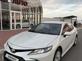 Toyota Camry 2023 года за 15 490 000 тг. в Костанай