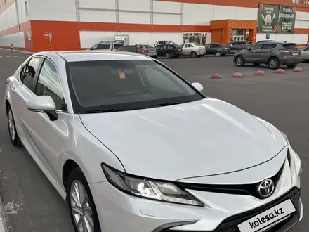 Toyota Camry 2023 года за 14 490 000 тг. в Костанай – фото 12