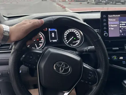 Toyota Camry 2023 года за 14 490 000 тг. в Костанай – фото 9
