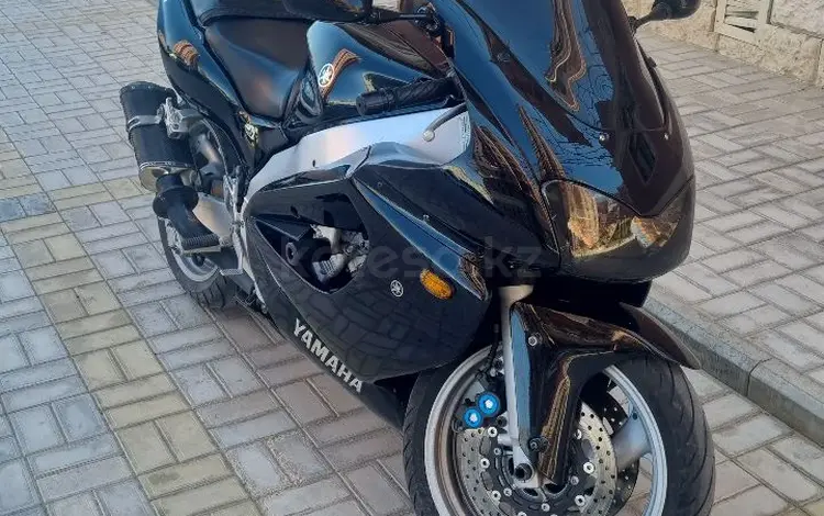 Yamaha  YZF1000R Thunderace 1997 года за 1 900 000 тг. в Актау