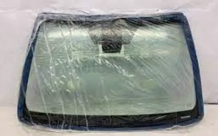 Лобовое стекло для Toyota Camry 70 за 130 000 тг. в Алматы