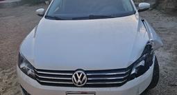Volkswagen Passat 2014 года за 2 700 000 тг. в Актау