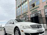 Mercedes-Benz R 350 2006 года за 7 200 000 тг. в Алматы – фото 2