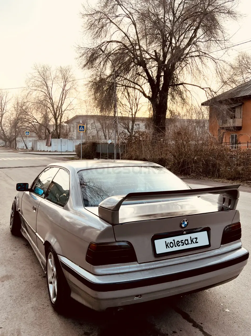 BMW 3 Series, 1992