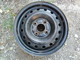 Оригинальный металлический диск на автомашину Honda (R15 4*114.3 5 за 15 000 тг. в Астана