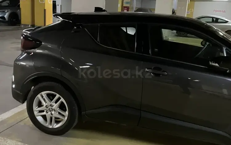 Toyota C-HR 2022 годаfor12 500 000 тг. в Астана