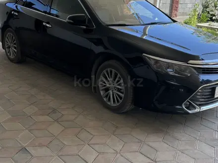 Toyota Camry 2017 года за 14 500 000 тг. в Алматы – фото 2