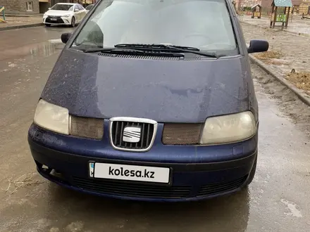 SEAT Alhambra 2001 года за 2 800 000 тг. в Атырау – фото 4