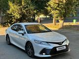 Toyota Camry 2023 годаүшін17 500 000 тг. в Семей