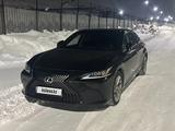 Lexus ES 250 2018 года за 19 000 000 тг. в Астана