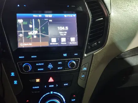 Hyundai Santa Fe 2016 года за 12 000 000 тг. в Астана – фото 17