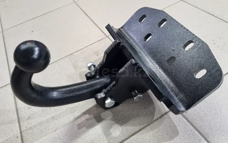 Фаркоп LC 200 за 69 990 тг. в Актобе