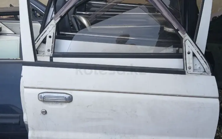 Двери передние от трехдверного за 25 000 тг. в Алматы