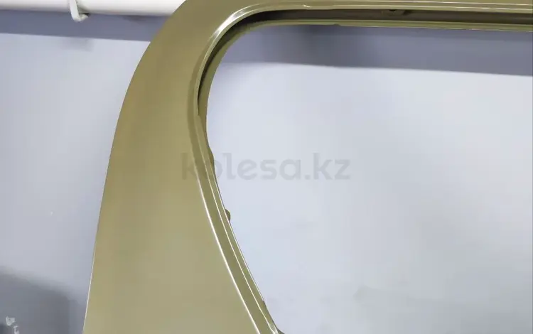 Дверь toyota hilux задняя правая за 80 000 тг. в Уральск