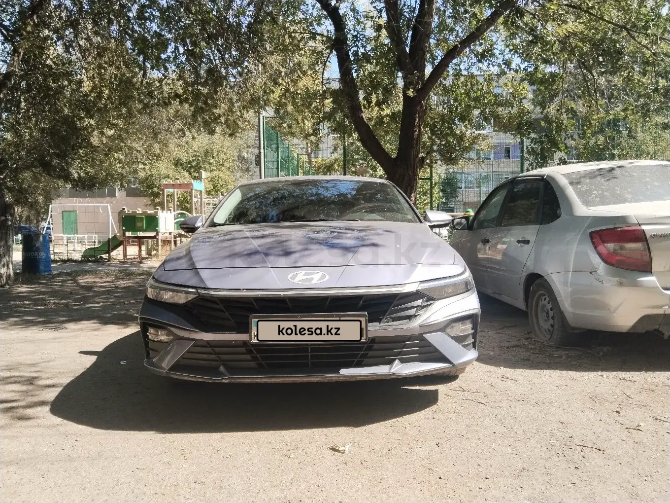 Hyundai Elantra, 2024