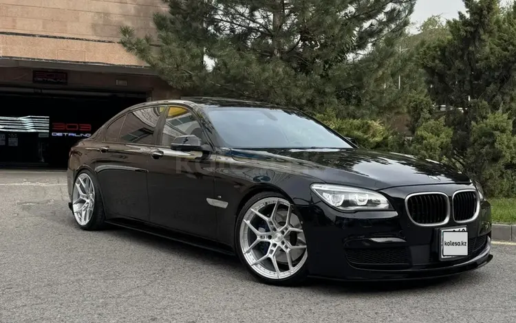 BMW 750 2012 года за 13 000 000 тг. в Алматы