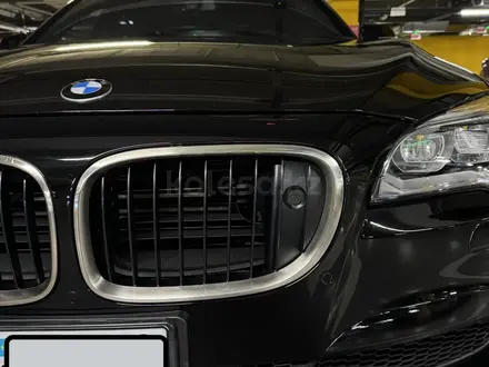 BMW 750 2012 года за 13 000 000 тг. в Алматы – фото 9