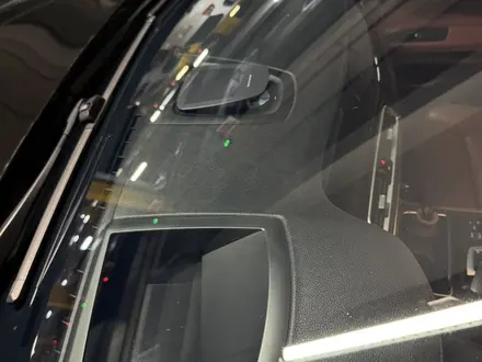 BMW 750 2012 года за 13 000 000 тг. в Алматы – фото 20