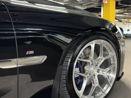 BMW 750 2012 года за 13 000 000 тг. в Алматы – фото 37