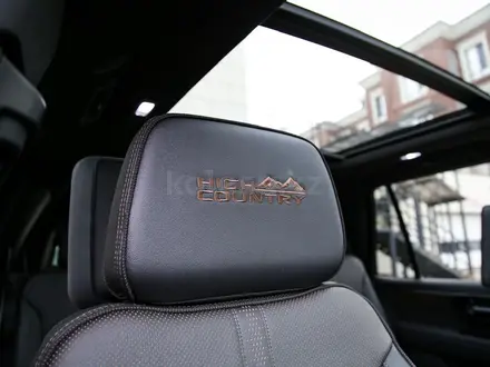 Chevrolet Tahoe 2024 года за 49 490 000 тг. в Алматы – фото 24