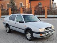 Volkswagen Vento 1992 годаfor1 800 000 тг. в Караганда