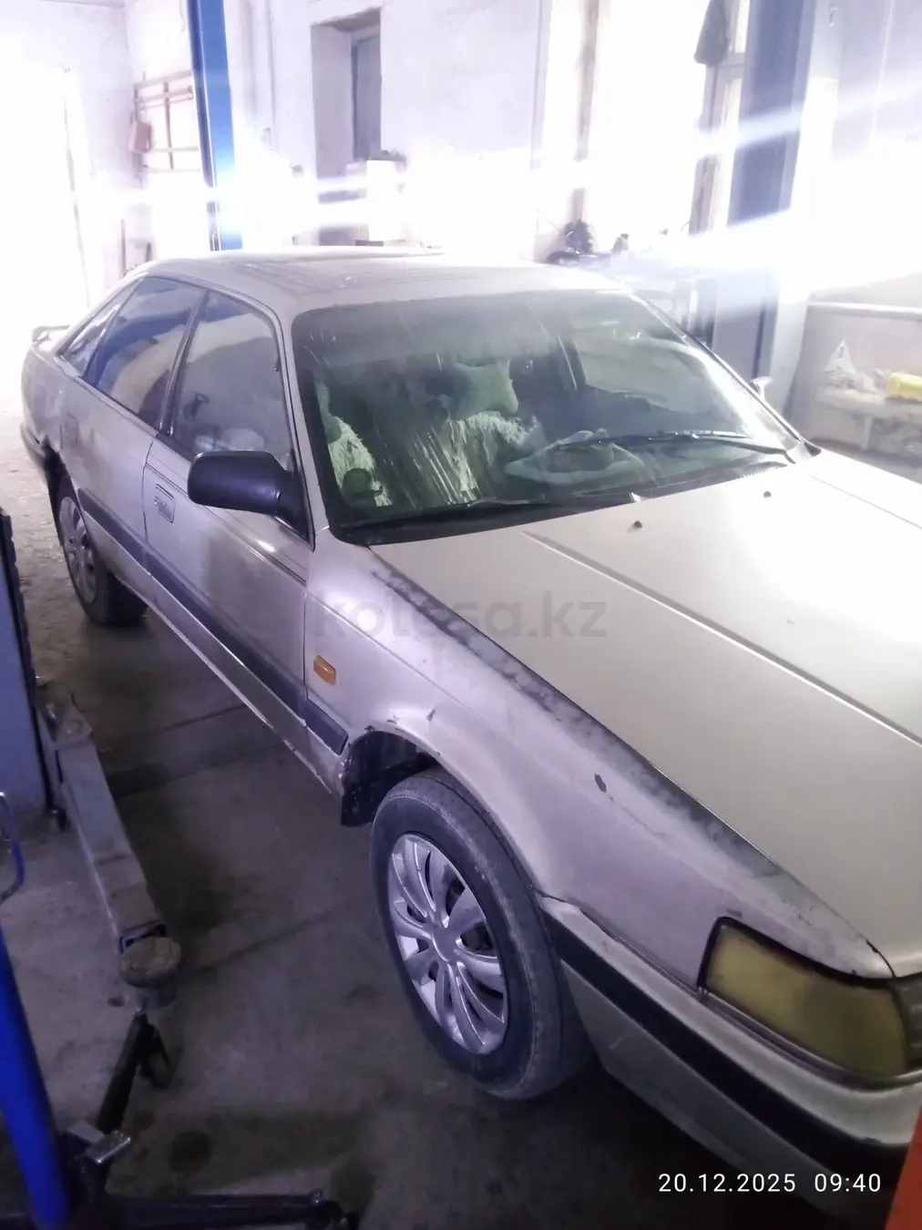 Mazda 626, 1988