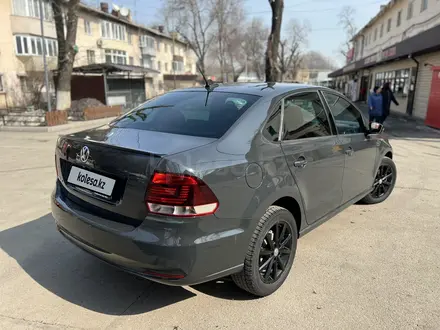 Volkswagen Polo 2018 года за 6 750 000 тг. в Алматы – фото 2
