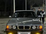 BMW 525 1991 года за 1 500 000 тг. в Алматы – фото 2